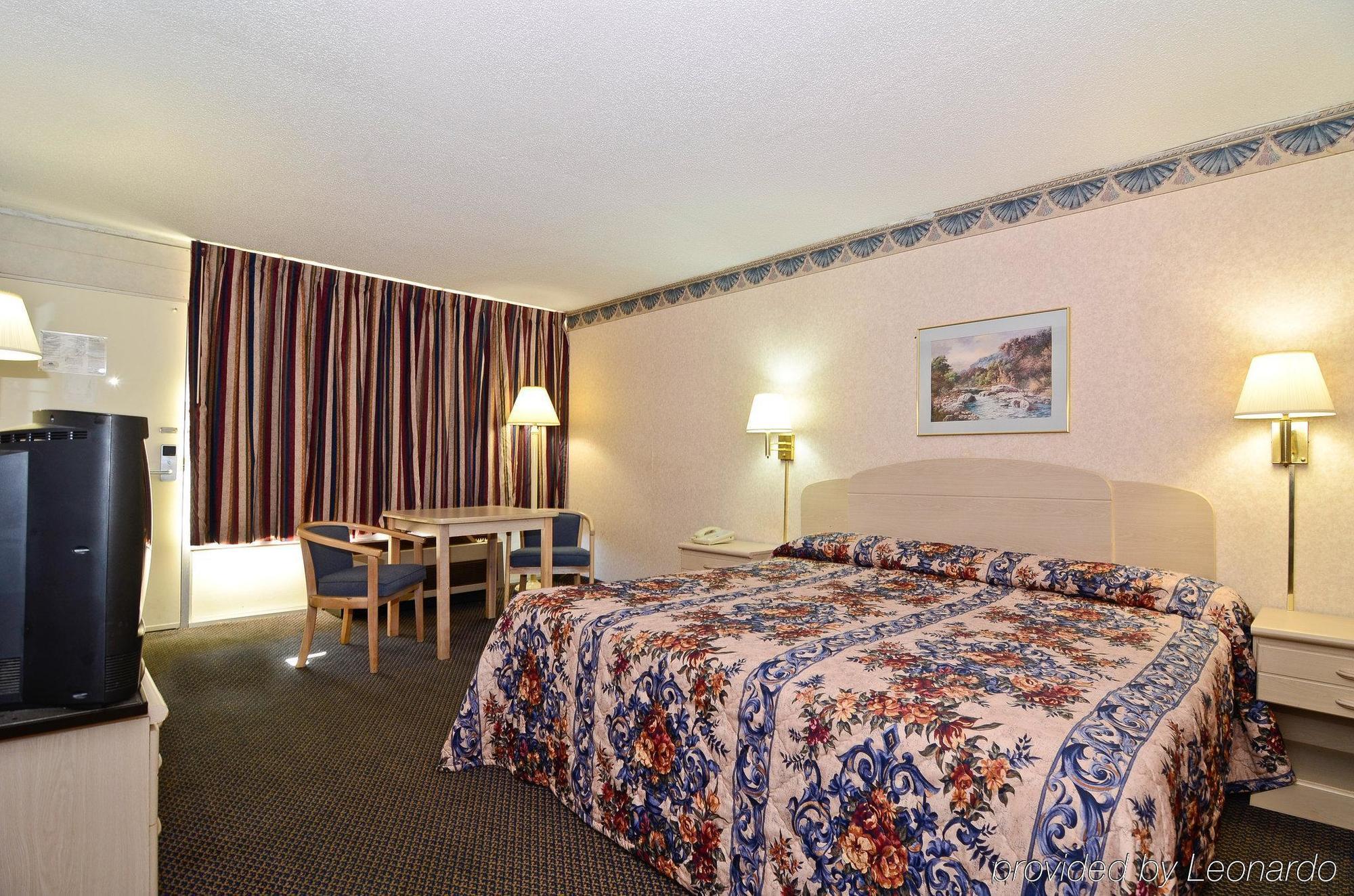 The Sanford Inn Habitación foto